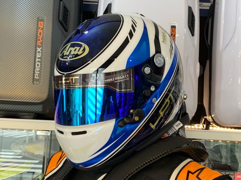 アライ四輪ヘルメット ペイント《HPTオリジナル》metallic Blue×pearl White×gold Logo ｜ Helmet Paint  TOKYO - ヘルメットペイント東京