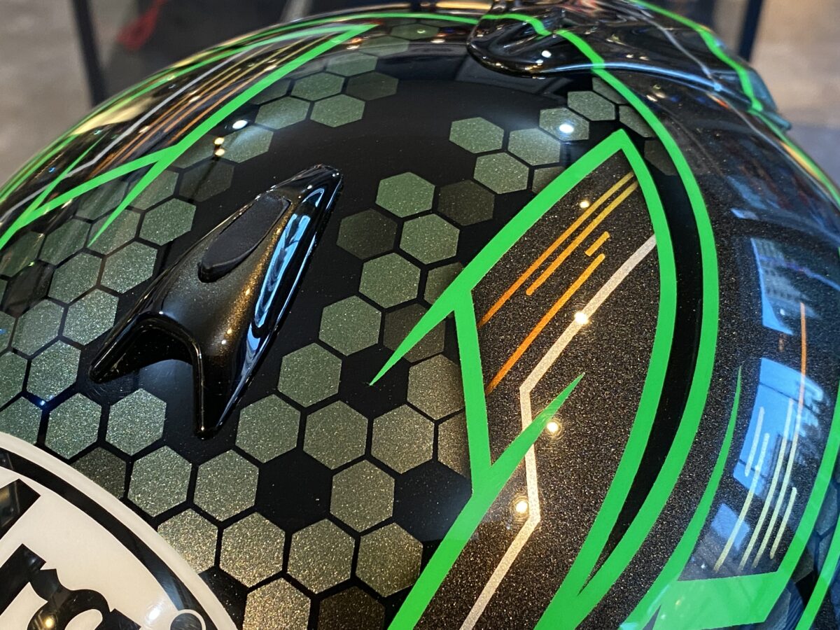 Auto racing helmets for sale 《paint gunmetal × green line》 ｜ Helmet Paint TOKYO ヘルメットペイント東京