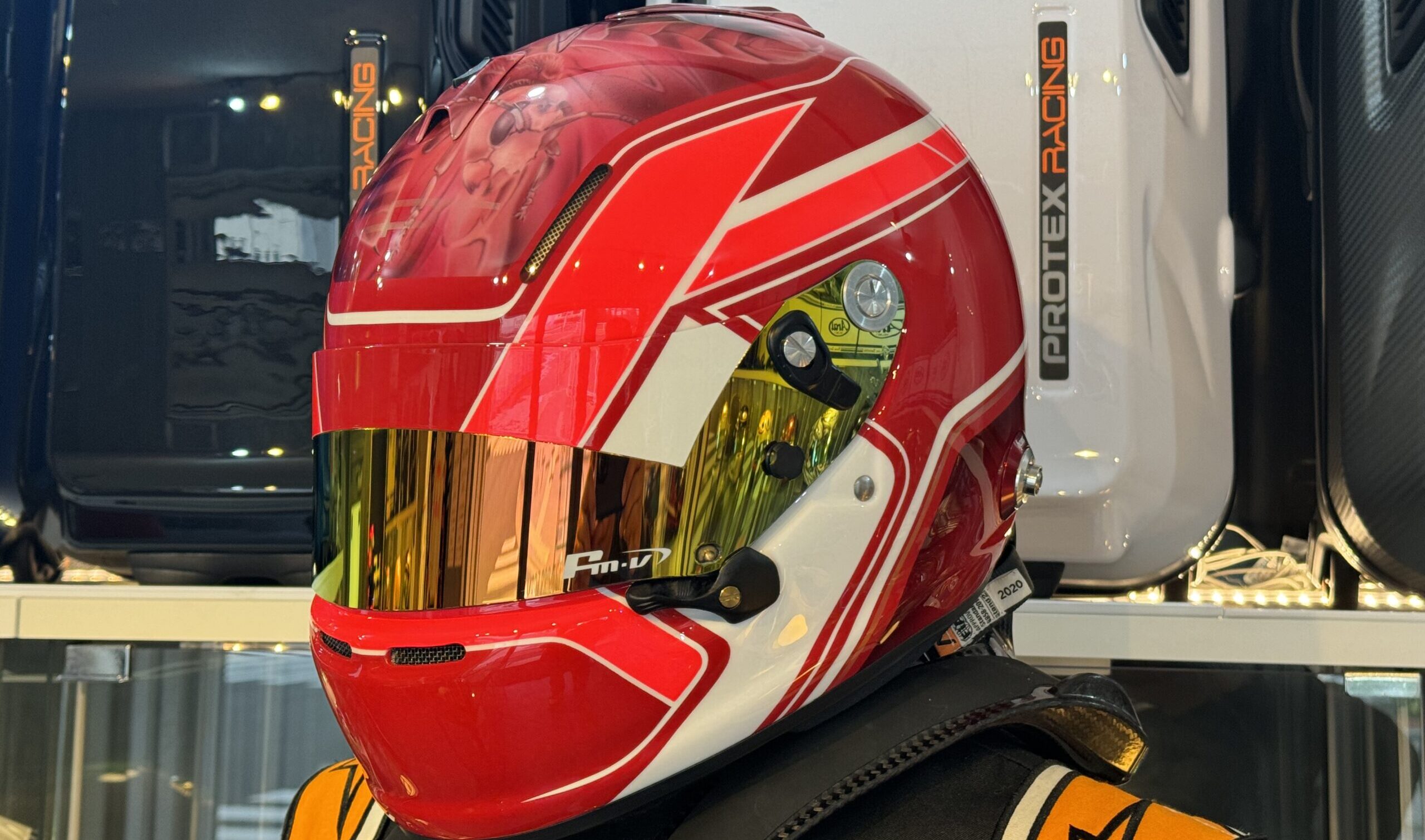 美品　ARAI アライ　フルフェイス　ヘルメット　57-58センチ Arai アライ フルフェイスヘルメット 57-58㎝ ブラック系 袋付き