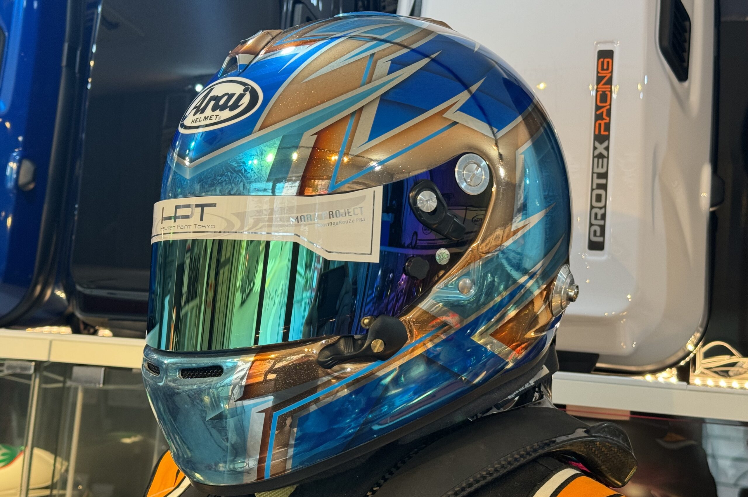 FIA 公認 自動車用 ヘルメット New ペイント | ARAI GP-6S 8859 ｜ Helmet Paint TOKYO - ヘルメット ペイント東京