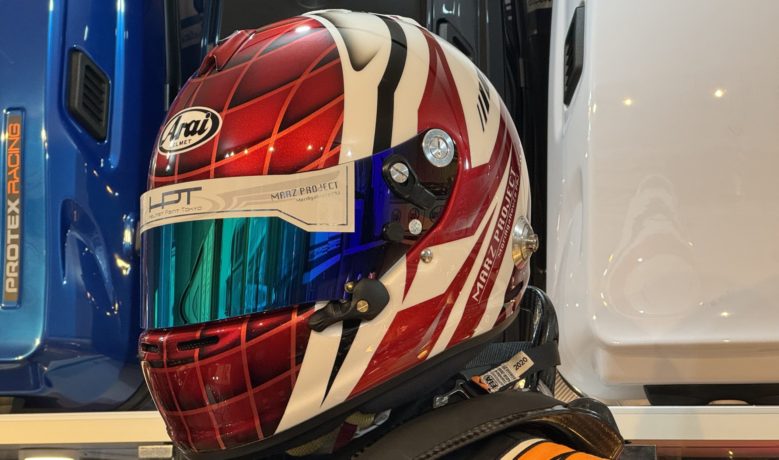 アライヘルメット 4輪 | ペイント “ルビーレッド×パールホワイト×ブラックライン” ｜ Helmet Paint TOKYO - ヘルメット ペイント東京