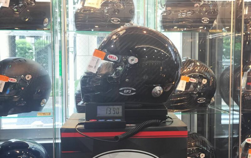 GP3 CARBON | BELL Helmet 入荷